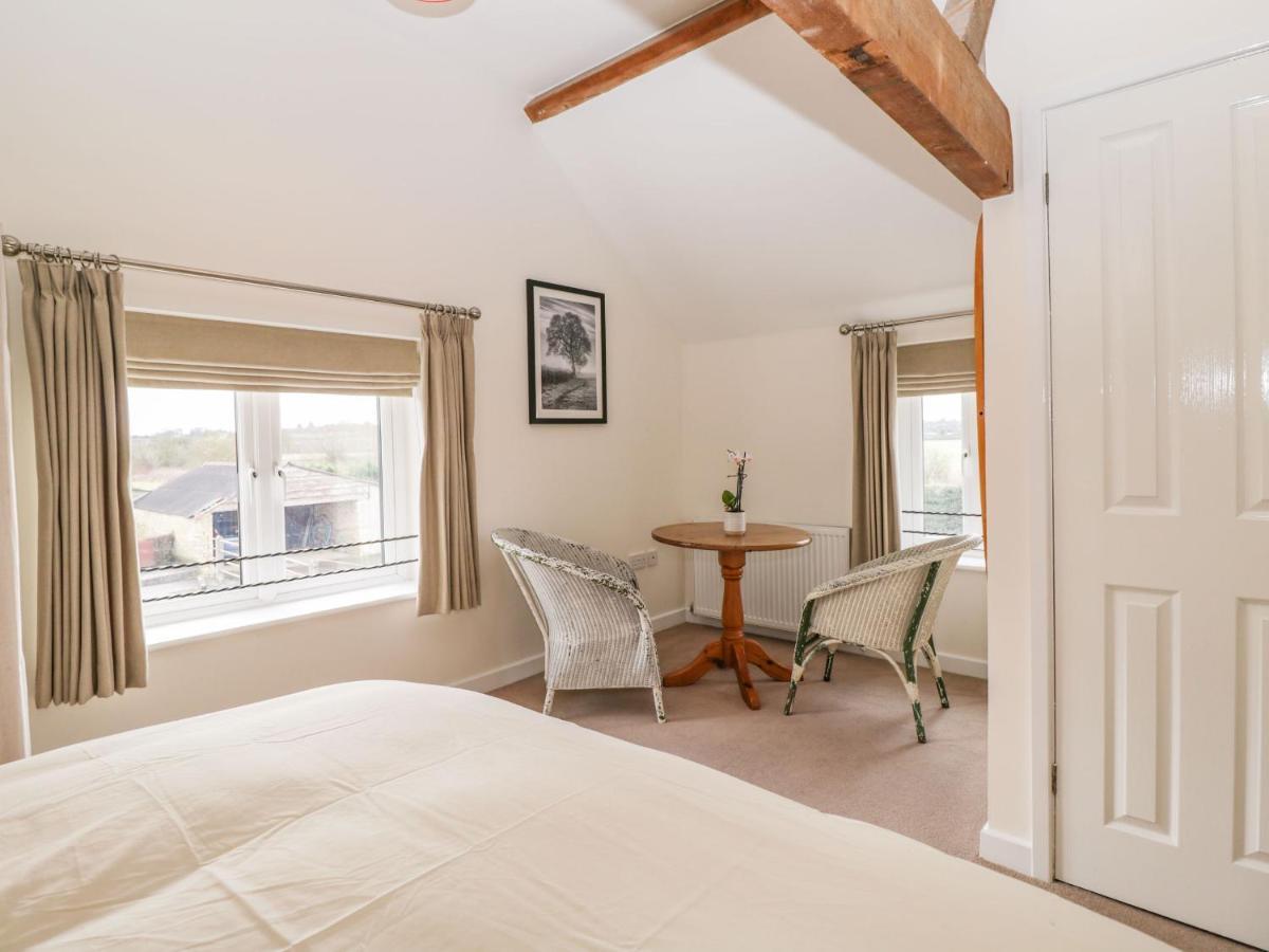 Stables Cottage Мелкшем Экстерьер фото